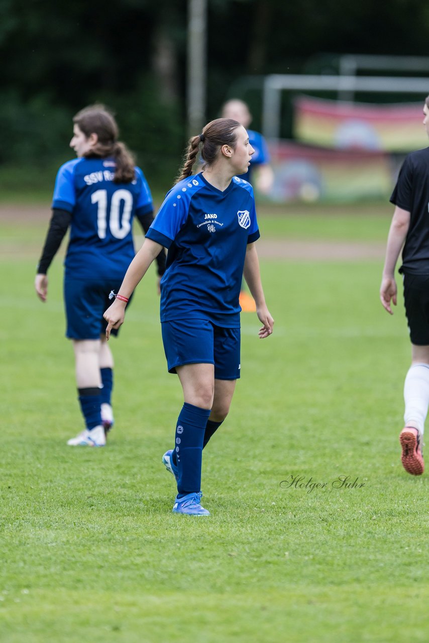 Bild 343 - Loewinnen Cup